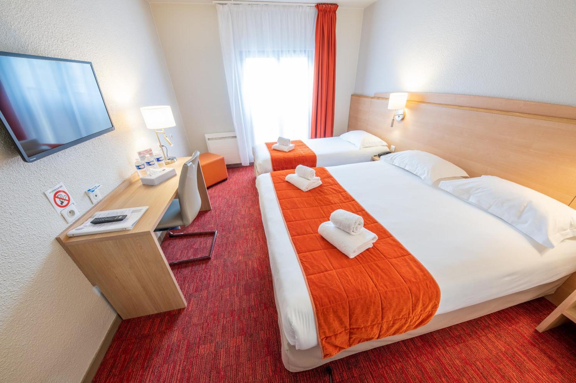 Hotel Saint Laurent Nogent-sur-Seine Room photo